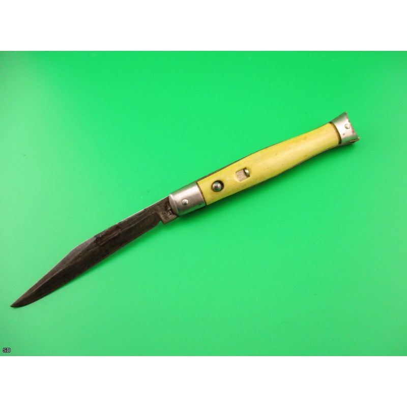 Colonial SHUR-SNAP Fishtail Cream 3rd Gen vintage switchblade knife