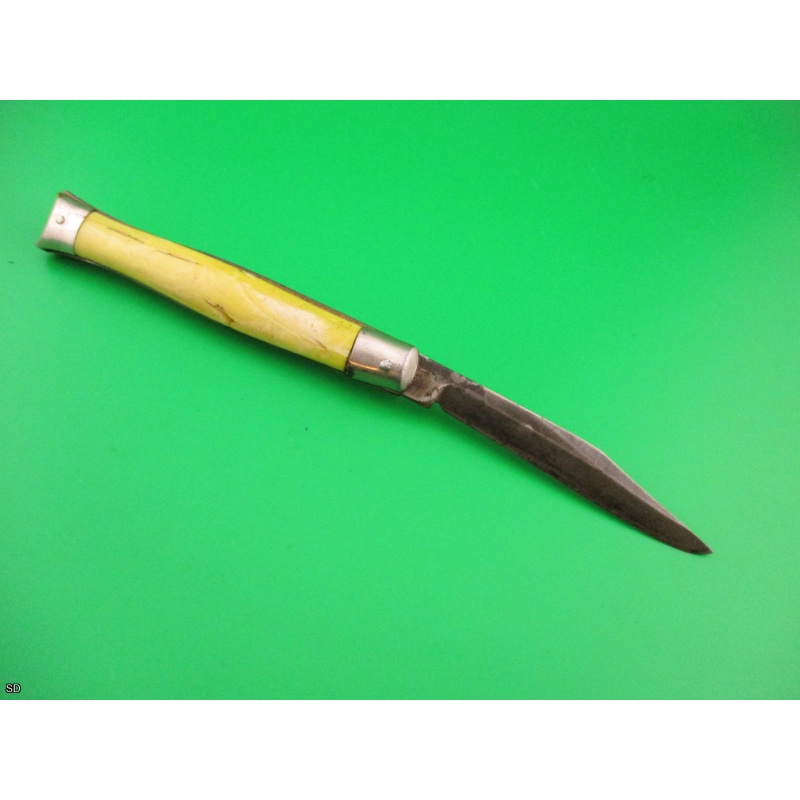 Colonial SHUR-SNAP Fishtail Cream 3rd Gen vintage switchblade knife